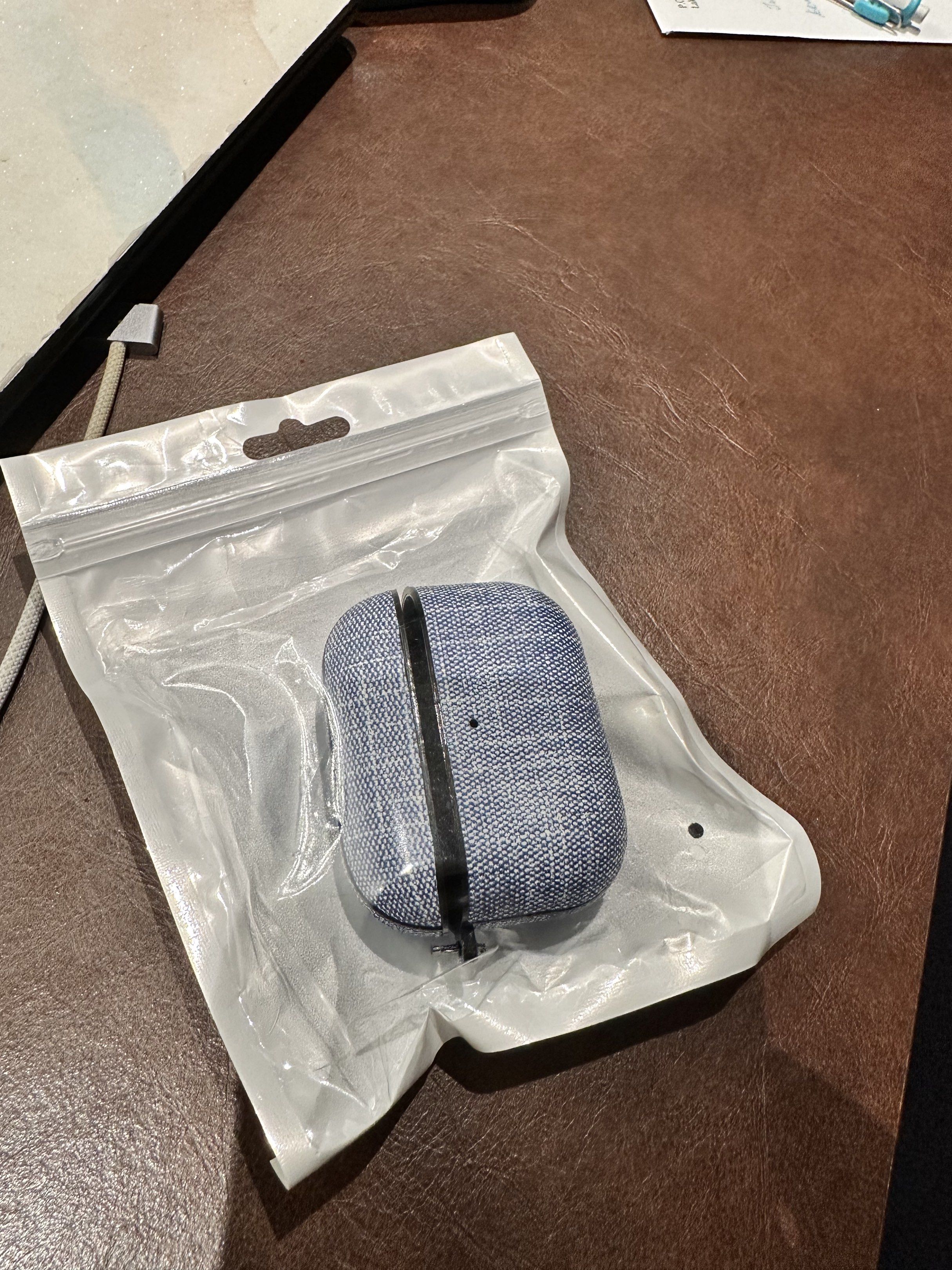 AirPods Pro 3 case