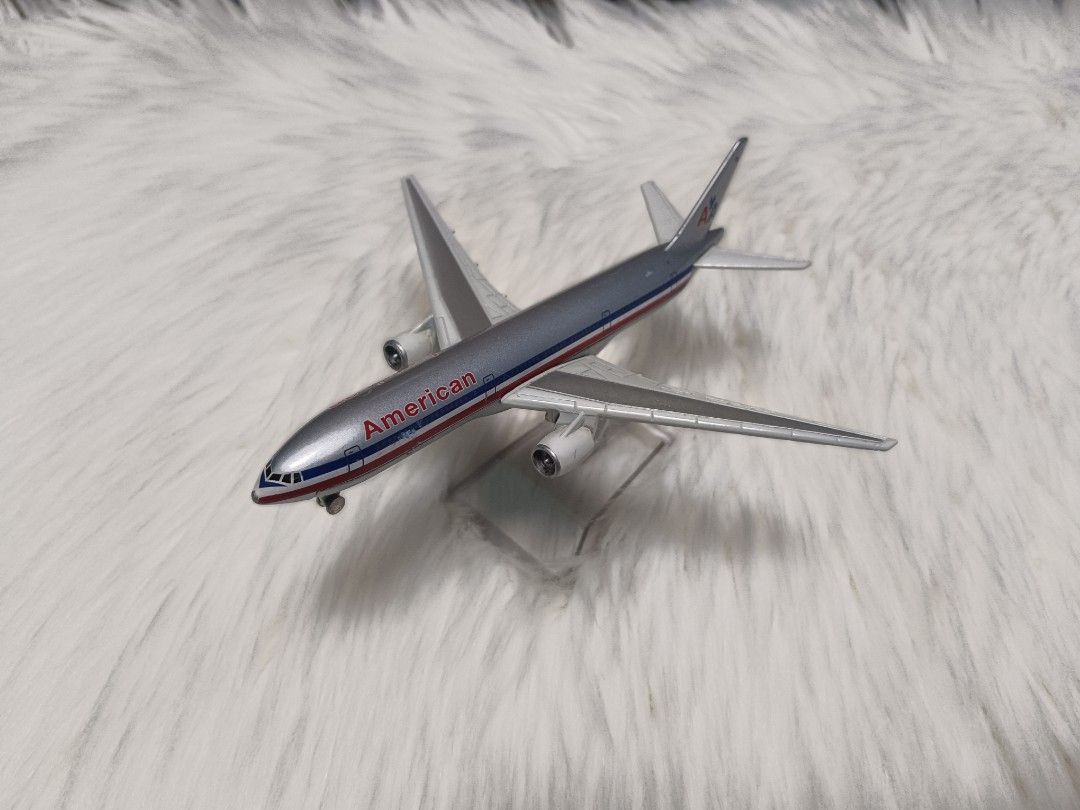 American Airlines Boeing 777 Airplane Model (Clear Stand Included ...