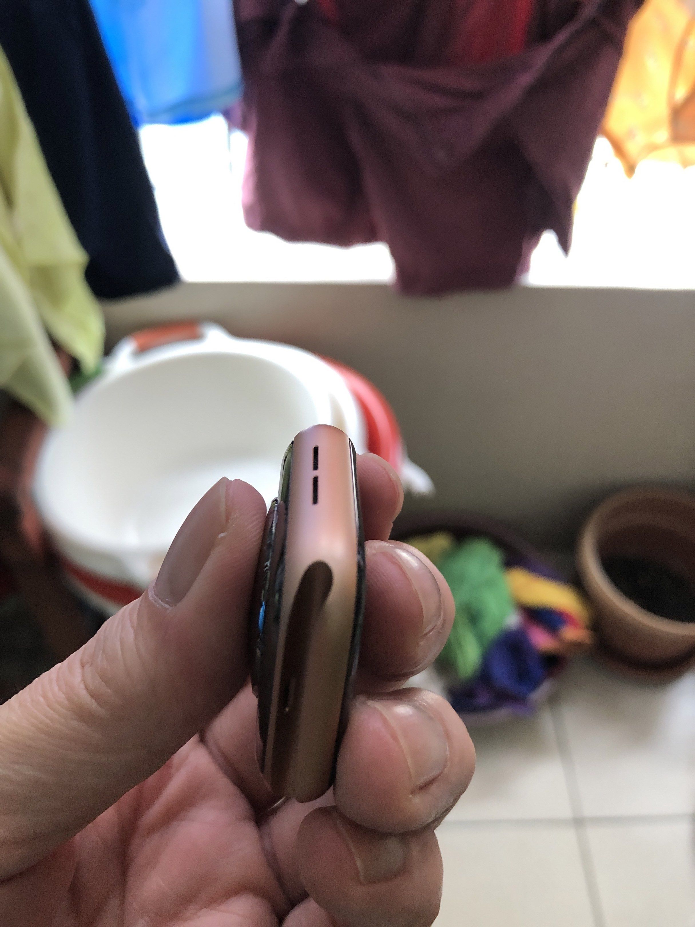Apple Watch Series 4 Gold - 44mm (Category: Wearables & Smart Watches) located in Manila. Submitted by chechewachechewa (Listing ID 1418031857, Image 2). Description: - Apple Watch Series 4 Gold - 44mm - 100% battery health - In good working condition - Includes charger, strap (not original) - Nothing else RFS : hindi ginagamit.
