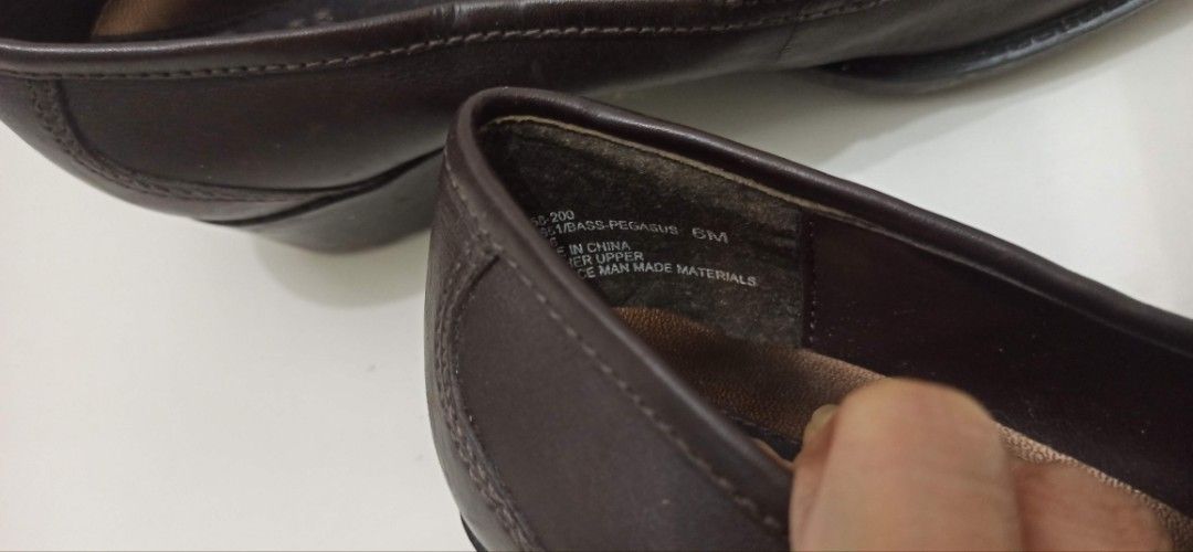 Bass Brown Leather Loafers (Category: Loafers) located in Santa Teresita. Submitted by icecandy2.0 (Listing ID 1418124718, Image 3). Description: - Bass brown leather loafers - Size: 6M - Slip-on style - Block heel - Made in India - Leather upper, man-made materials - Versatile and classic design -Needs light cleaning and reglue.