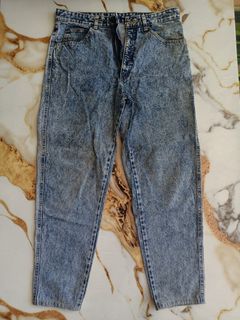 (Category: ) located in . Submitted by aimanthrift (Listing ID 1418127858, Image 1). Description: .