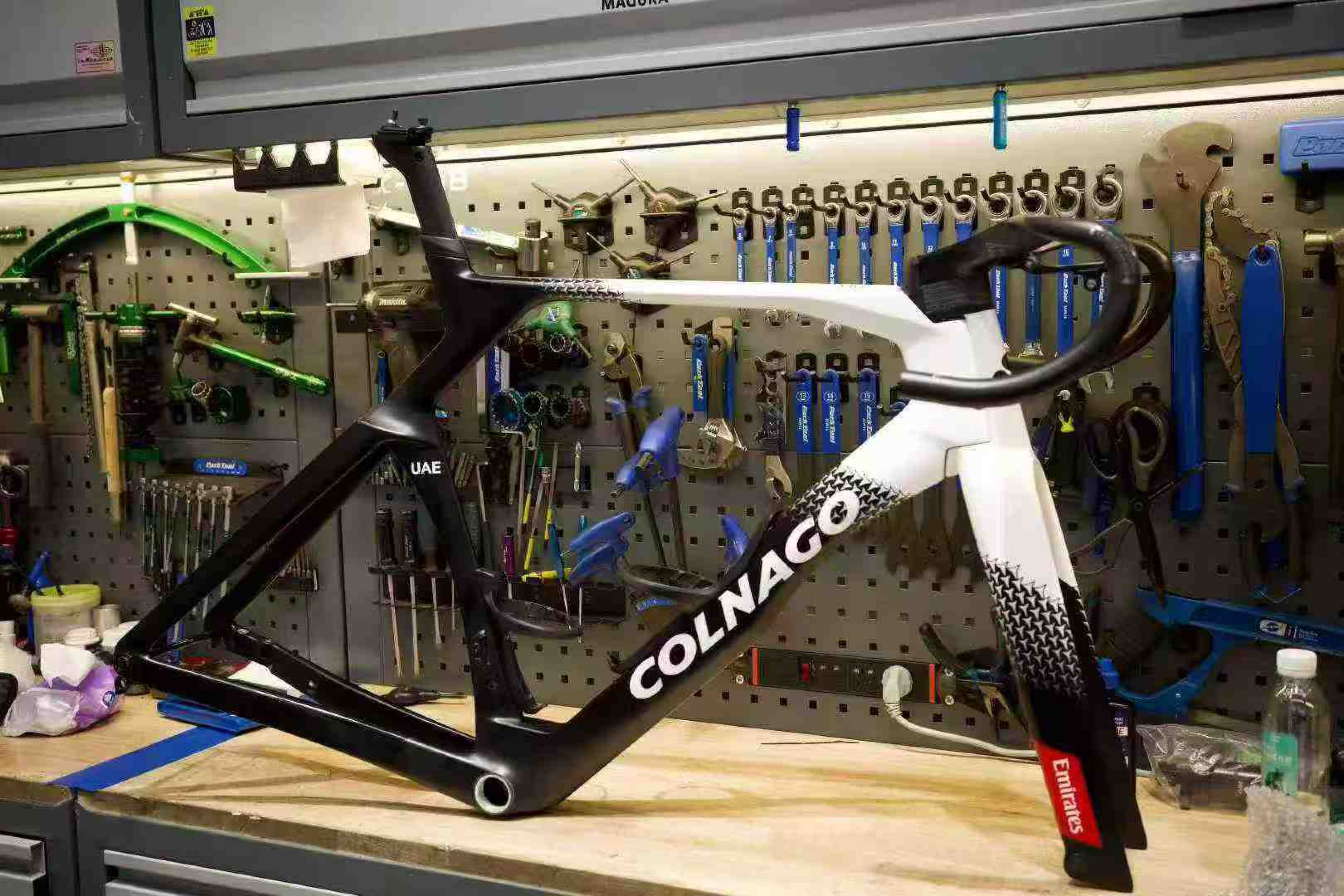 <BRAND NEW> Colnago Y1Rs UAE TEAM FRAMESET (Category: Bicycles) located in Singapore. Submitted by paragon.cycles (Listing ID 1418016699, Image 1). Description: Price Includes CC.Y1 Handlebar 💰Save with Paragon Cycles! Retail Price (Single Item): $8900 to $9900 Bundle/PwP Price: $8500 to $9700 *Applicable when purchased with a Frameset | Full Groupset | Wheelset | Handlebar | Full Bike Build Purchasing Process with Paragon Cycles. 💯 All framese