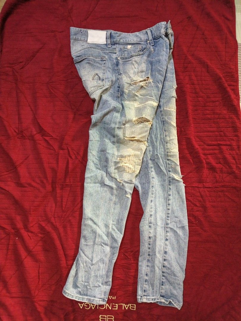 Buckaroo (Category: Jeans) located in Cebu City. Submitted by papart1993 (Listing ID 1418052727, Image 3). Description: BUCKAROO RIPPED JEANS WALKER EXCELLENT SIZE 32 ALL DETS POSTED STRECHABLE 📩 Cebu loc.