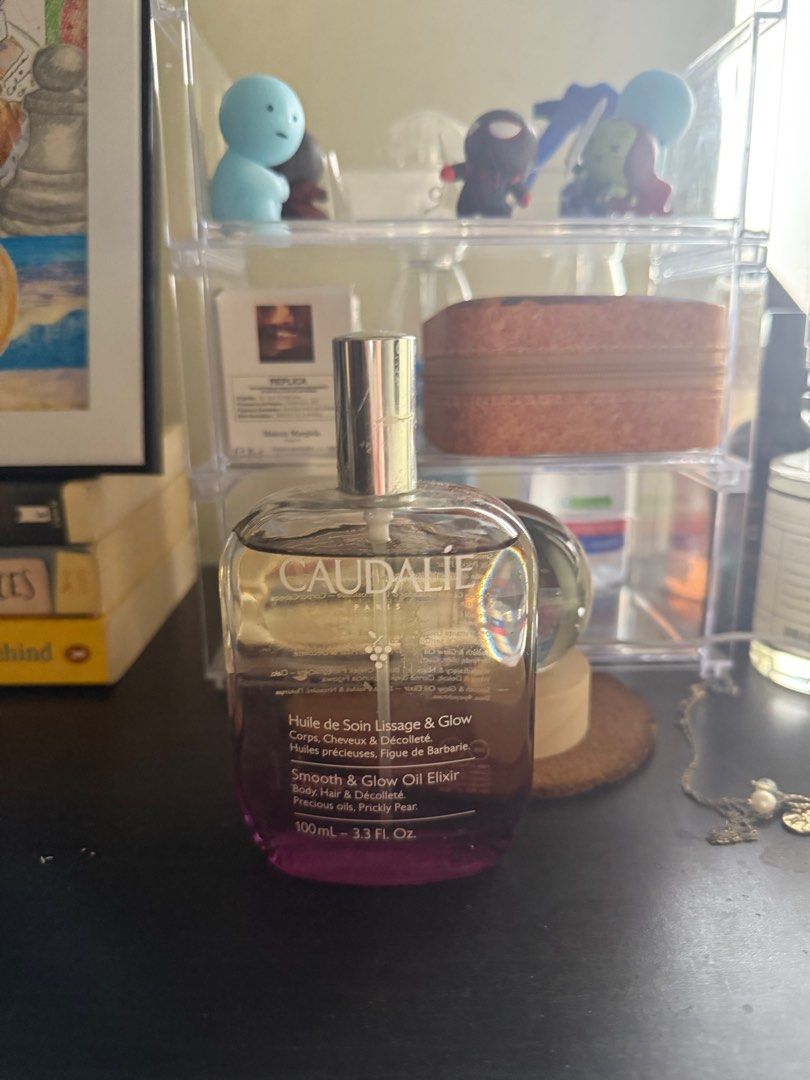 Caudalie Smooth and Glow Elixir (Category: Face Care) located in Manila. Submitted by marieb_ (Listing ID 1418134722, Image 2). Description: Can use sa face, hair and body Super bango.