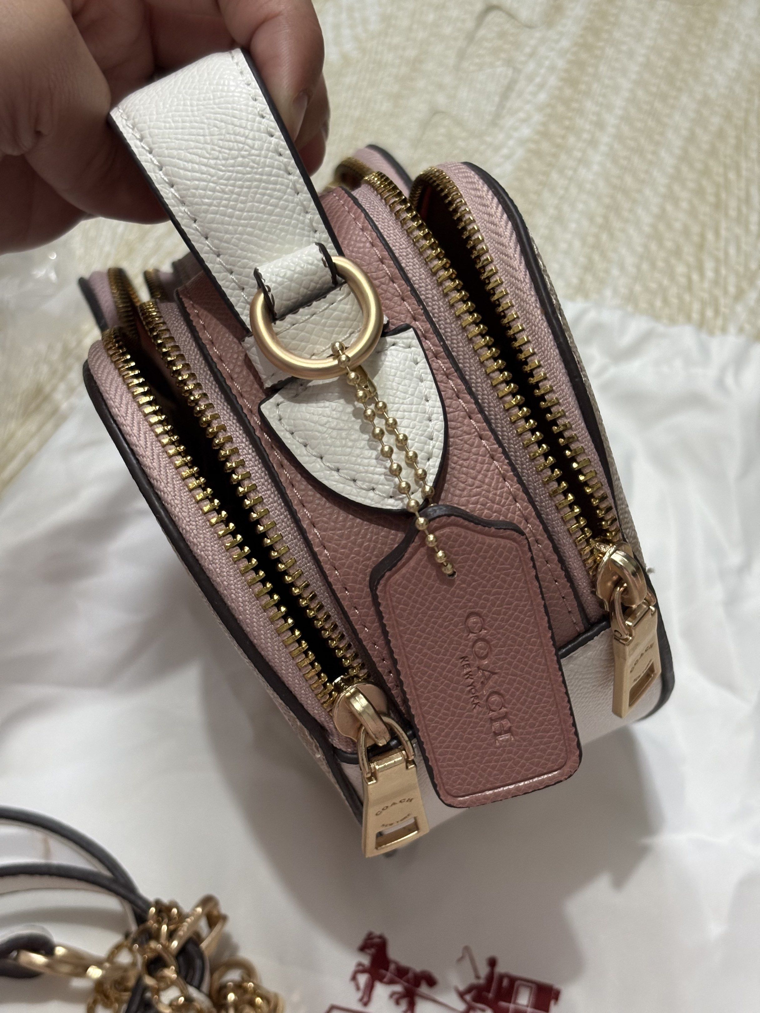 Coach Heart Cherry Crossbody Bag (Category: Luxury Bags & Wallets) located in Mandaue City. Submitted by denden22222 (Listing ID 1418189265, Image 2). Description: Cebu location.