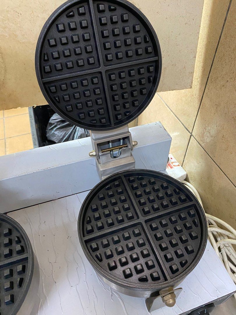 Commercial Waffle Maker - Double452945168345354241