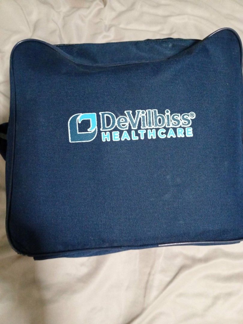 Devilbiss pulmoneb compact compressor nebuliser (Category: Medical Supplies & Tools) located in Pasig City. Submitted by mmrivera (Listing ID 1418058430, Image 1). Description: devilbis pulmoneb compact compressor nebulizer complete set with bag used only twice well kept rfs: di na po nagagamit lalamove within metro manila luzon via bus visayas via courier mindanao via bus or trucking shipping ang handling fee are shouldered by the buyer 0976 088