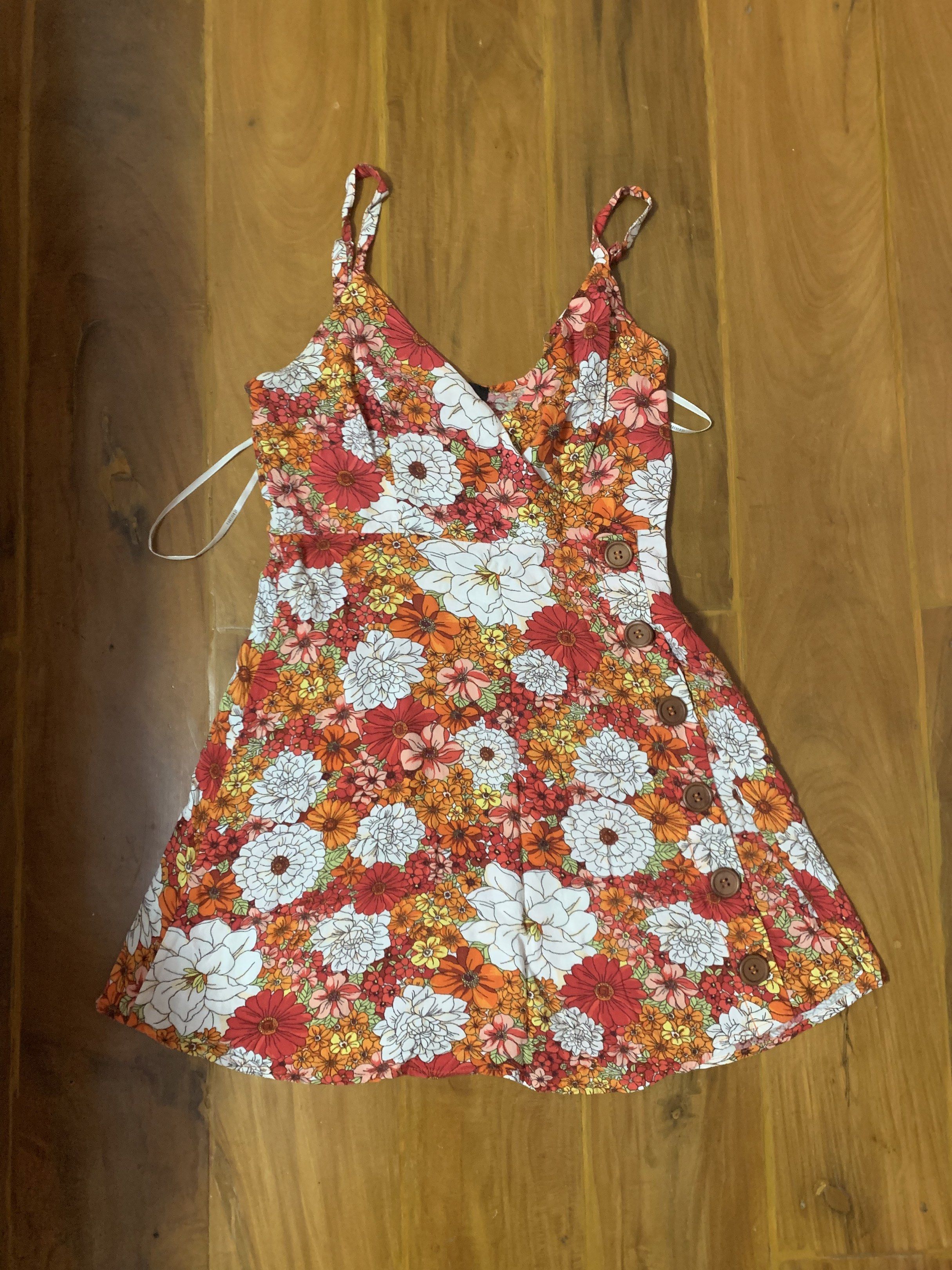 F21 woven dress (Category: Dresses) located in Santa Rosa. Submitted by girlnxtdoor_ (Listing ID 1418090992, Image 1). Description: .