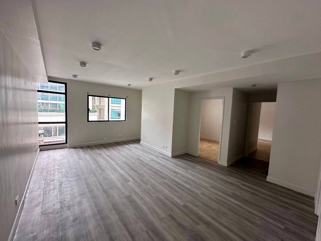 (Category: ) located in . Submitted by REMAXCapital (Listing ID 1418035706, Image 1). Description: .