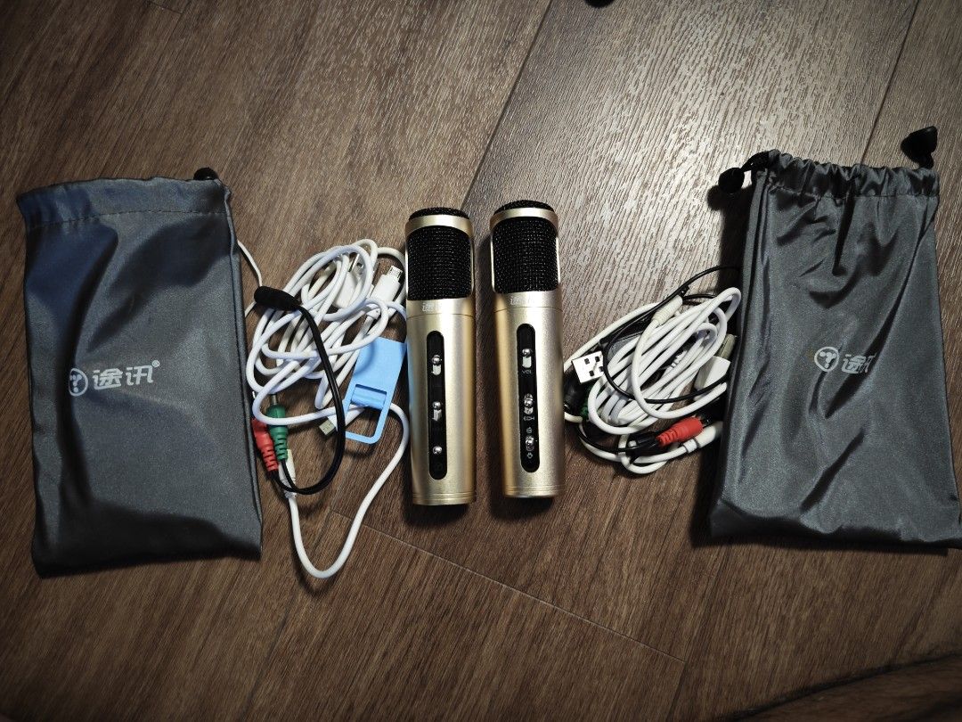 Gold Smartphone Karaoke Mics (Wired)