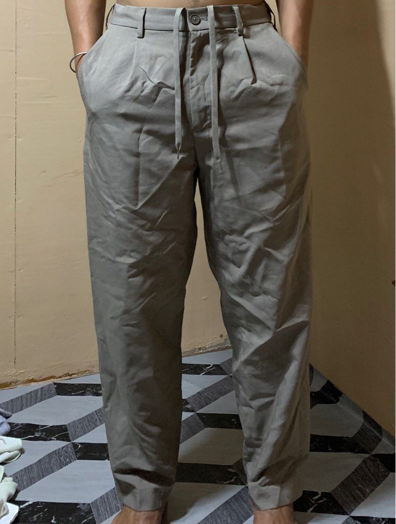 GU PANTS UNISEX (Category: Other Bottoms) located in Bislig. Submitted by styleeee (Listing ID 1418157449, Image 3). Description: size 30-32.