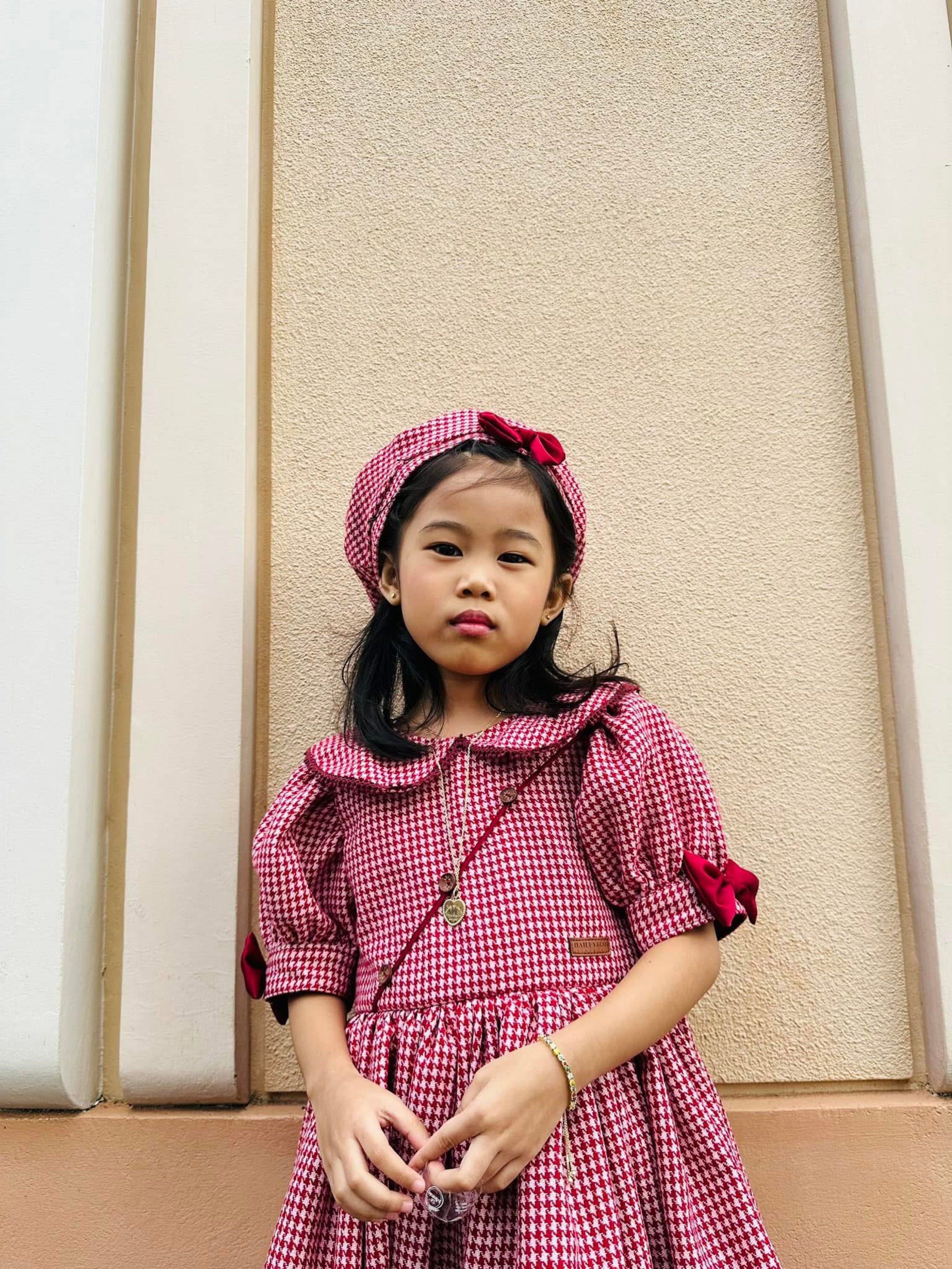 Hailey&co Red Dress with Beret (Category: Babies & Kids Fashion) located in Quezon City. Submitted by iamjdl (Listing ID 1418076372, Image 1). Description: In very good condition S7 size Used twice or thrice only Will fit 6-7.