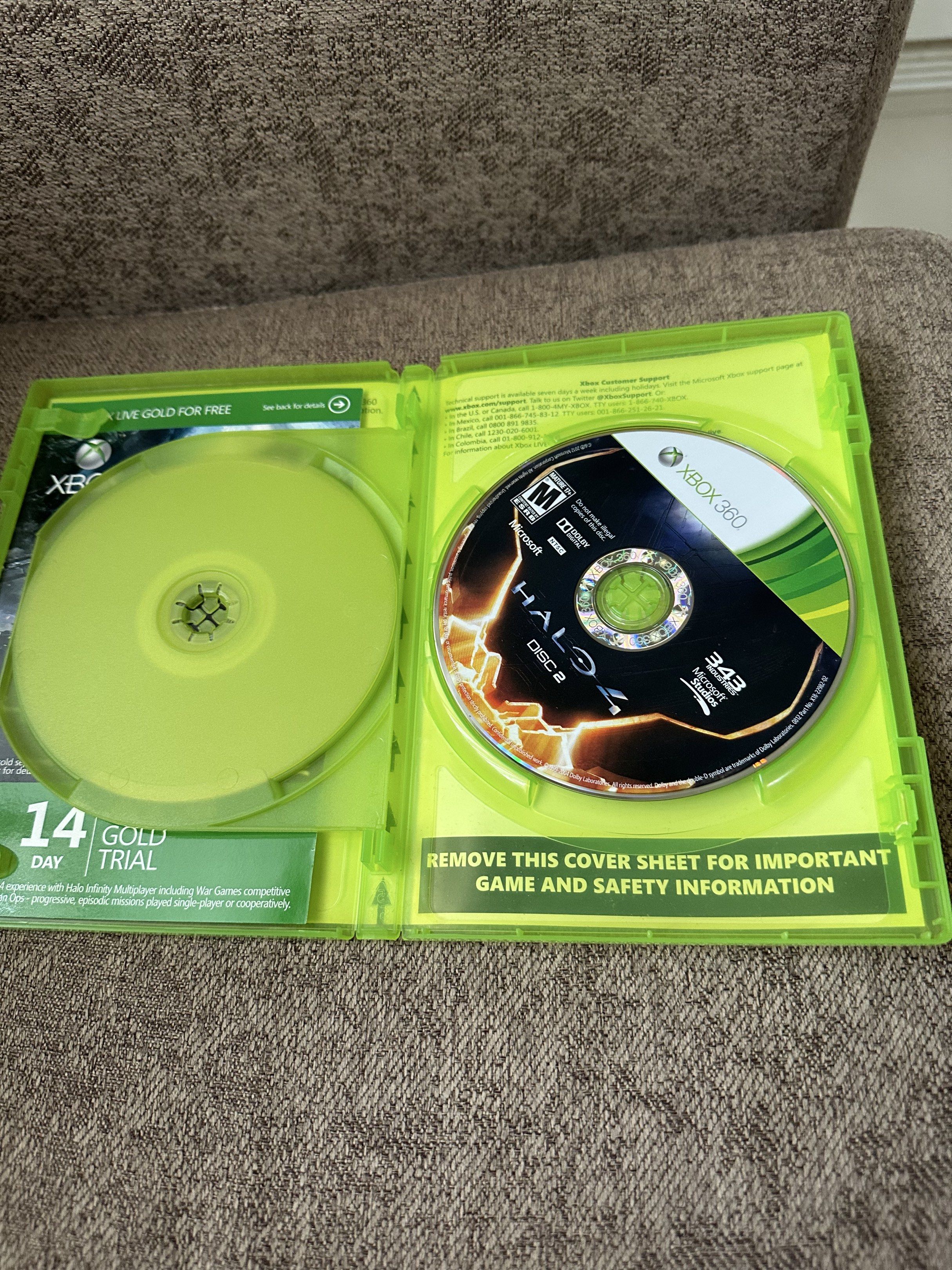 Halo 4 Xbox 360 Game (Category: Xbox) located in Carmona. Submitted by francisder50014 (Listing ID 1418079042, Image 3). Description: - Halo 4 for Xbox 360 - Includes game disc and a second disc - Original case included - Rated M for Mature - Explore War Games and Spartan Ops.