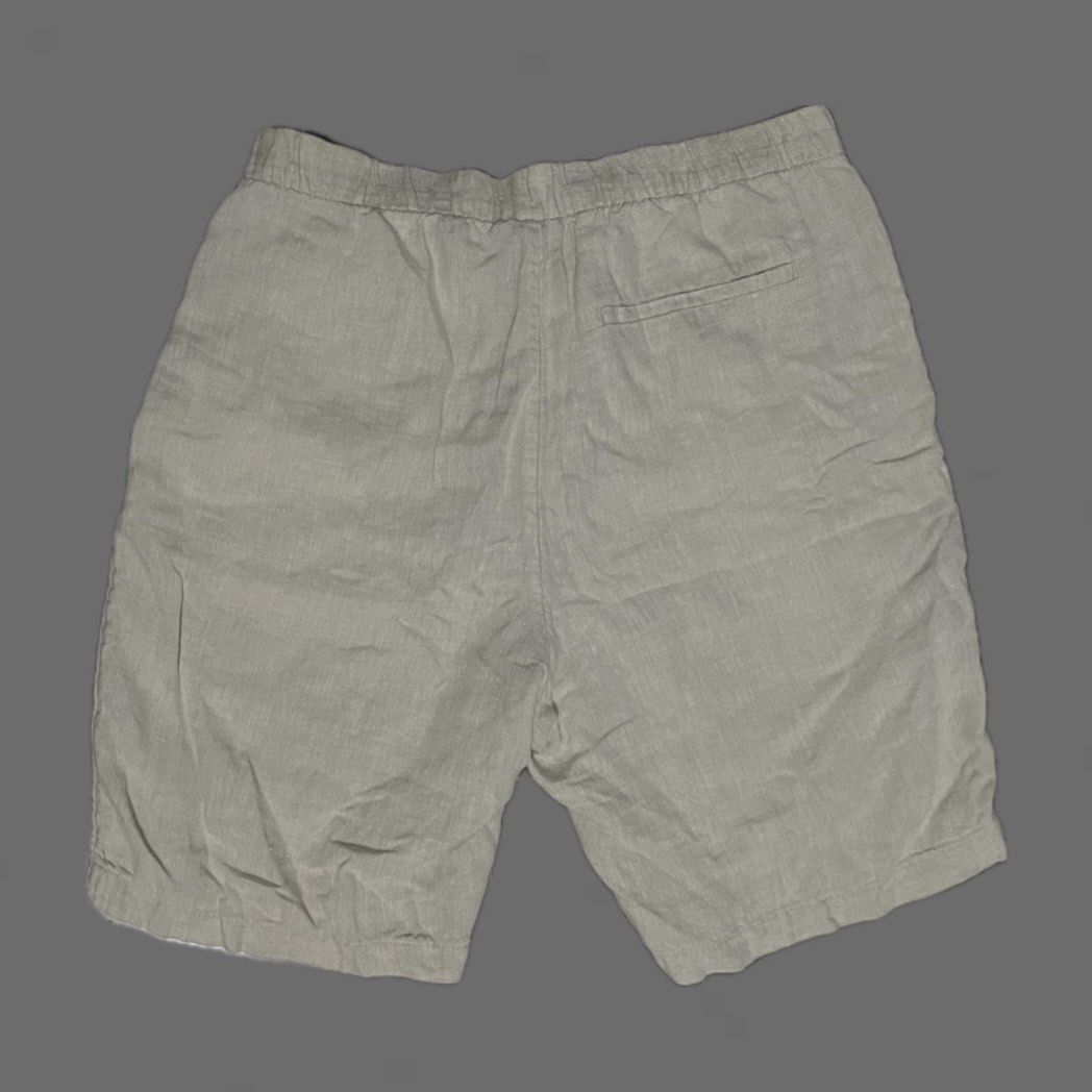 H&M | Beige Beach Linen Shorts (Category: Shorts) located in Cebu City. Submitted by kurstuff (Listing ID 1418176030, Image 2). Description: ‼️ Need to Buy atleast 2 items from my shop to push through Size: L: 20” W: 32-33” (Stretchable) Note: * Need to Wash * Condition: 9/10 Issue: Removable Stains Just need to wash properly 📍: Talamban, Cebu 🚚: JnT 💵: Gcash.