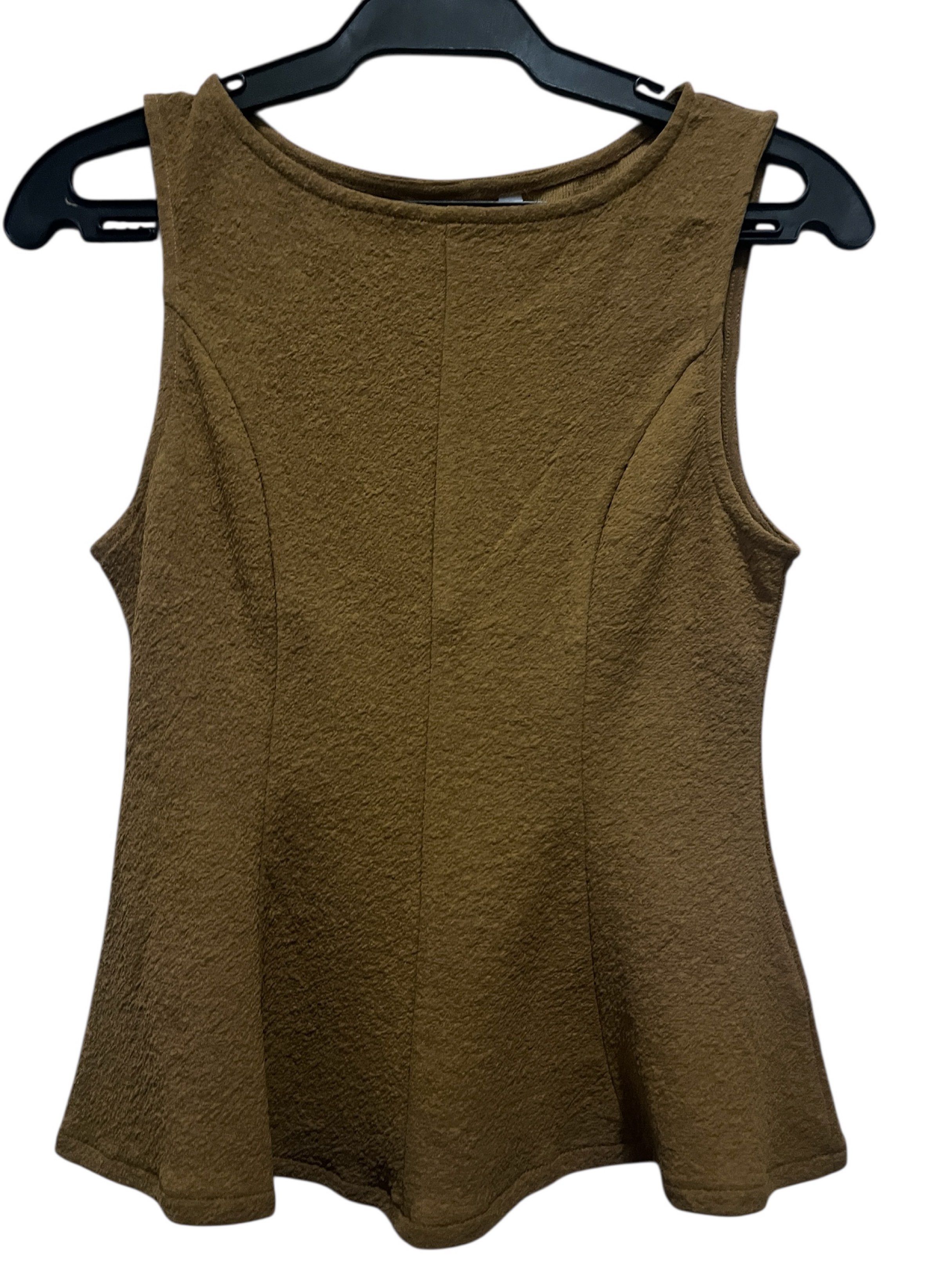 H&M Textured Peplum Top - XS (Category: Sleeveless) located in Manila. Submitted by cherrie_19 (Listing ID 1418079119, Image 2). Description: - H&M peplum top - Size: XS - Features: Textured fabric, sleeveless, round neckline - Color: Solid - Style: Versatile - suitable for casual and semi-formal outfits.