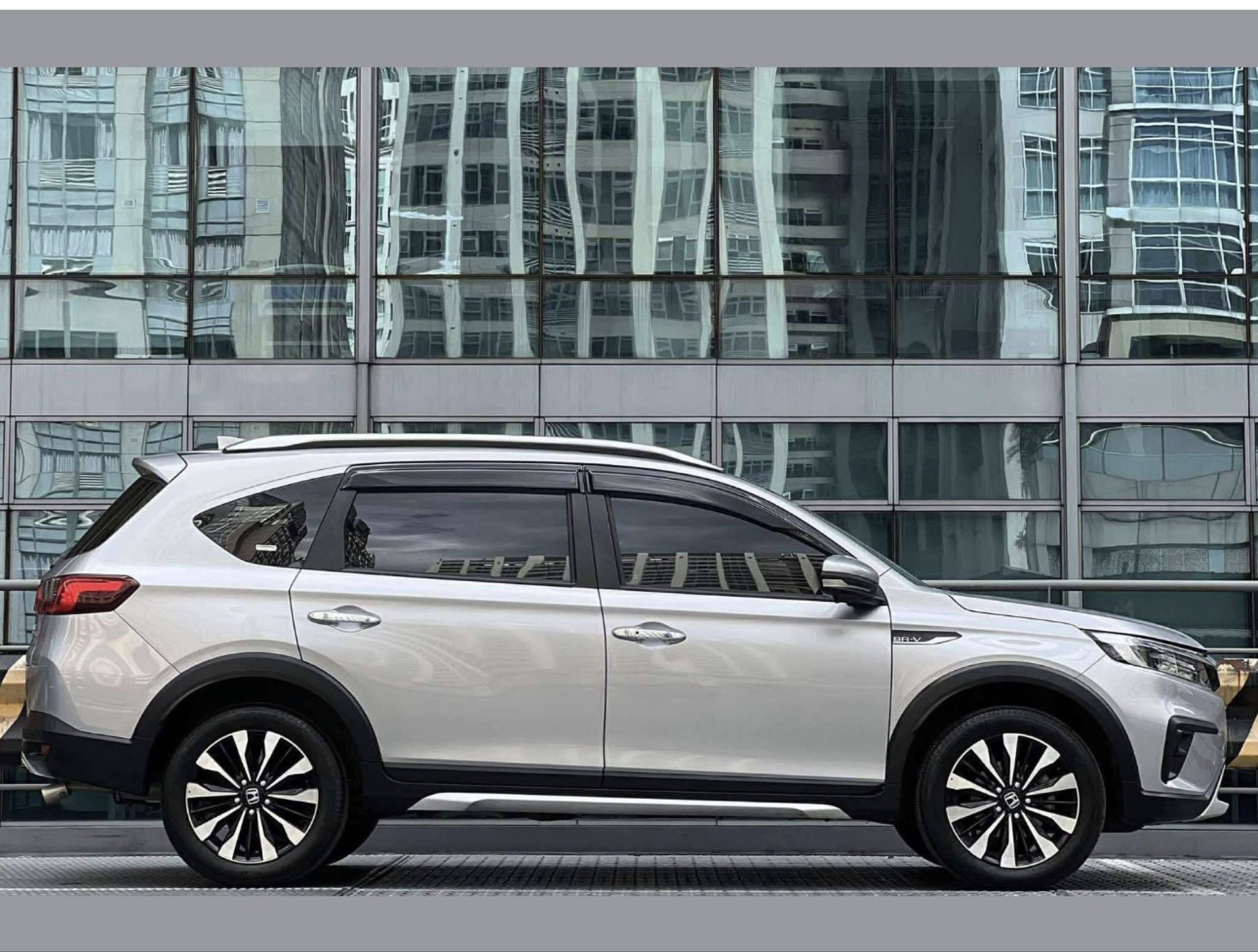 Honda BR-V (Category: Used Cars) located in Manila. Submitted by snooppoop0518 (Listing ID 1418103863, Image 2). Description: 2025 HONDA BRV-S GASOLINE AUTOMATIC TRANSMISSION.