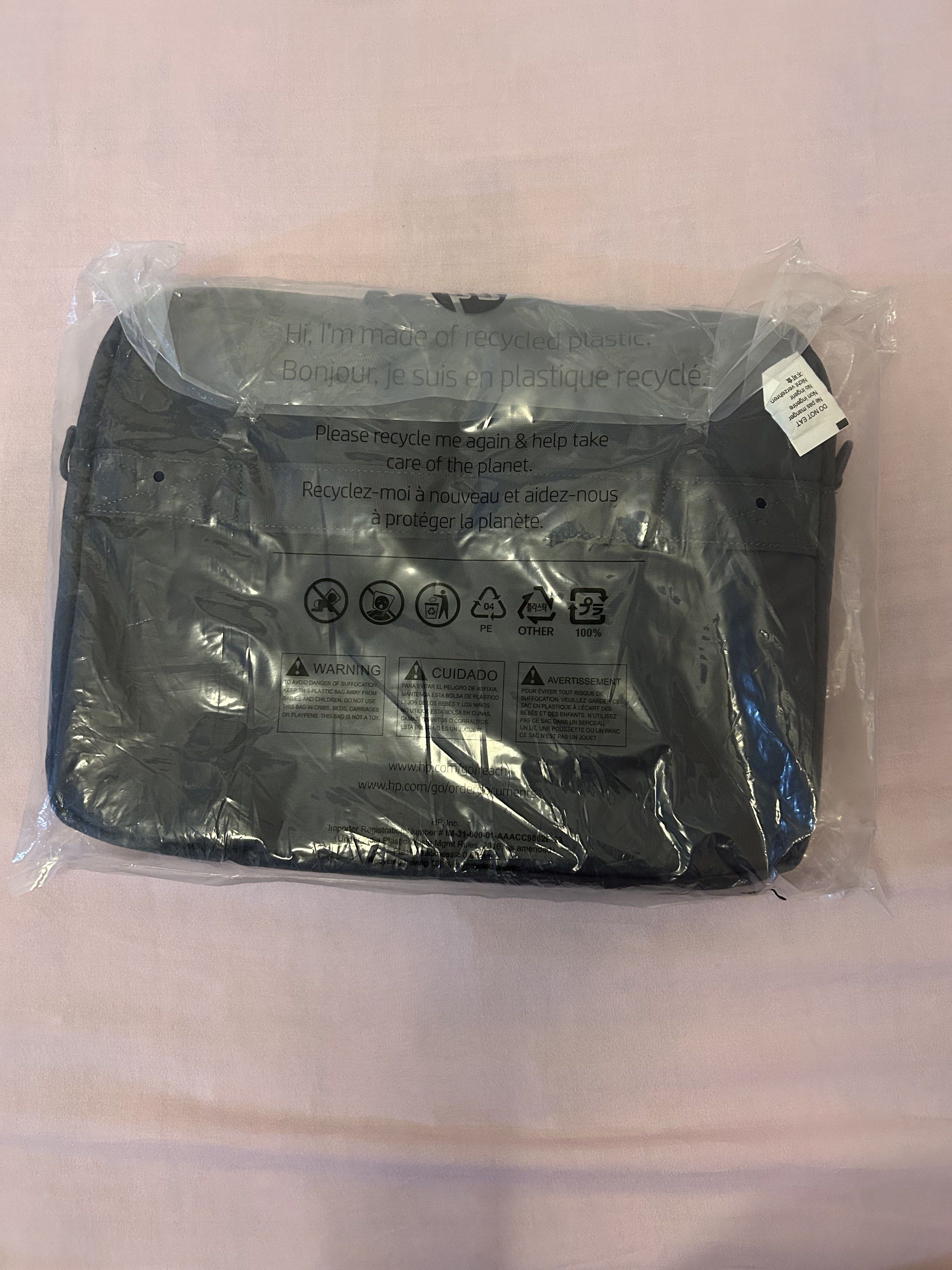 HP Everyday 16 inch Laptop Briefcase (Category: Laptop Bags & Sleeves) located in Antipolo. Submitted by wednesd4ze (Listing ID 1418194292, Image 2). Description: - Brand new HP laptop sleeve. - Fits 16-inch laptops. - Color: Black. - Comes in original packaging. - Includes tag. - Protects against scratches and damage. - Perfect for carrying your laptop..