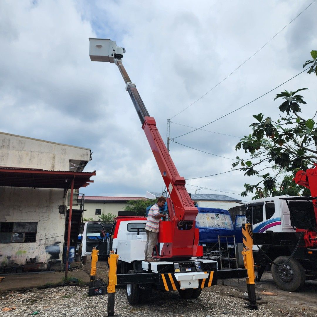 Hyundai Man Lift Length 16m (Category: Heavy Vehicles) located in Manila. Submitted by live_bestmaro (Listing ID 1127733144, Image 1). Description: Hyundai Man Lift model: Gangrim KSN160 boom length: 15.5m boom brand: kangrim( 3 section) engine: hyundai D4DA year: 2012 Uro4 loading capacity: 3.5ton L x H x W( 5,750mm x 3,630mm x 2,090mm) weight: 7905kg very excellent condition.