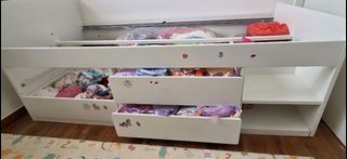 (Category: ) located in . Submitted by jheeyn (Listing ID 1418071951, Image 1). Description: .