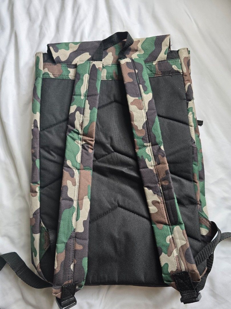 Japan Camouflage Large Backpack (Category: Backpacks) located in Cavite. Submitted by everythingjapan (Listing ID 1418045702, Image 2). Description: unused just stored zipped front pocket buckle velcro flap pocket zipped flap pocket lightly padded back and straps lightweight.