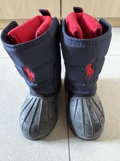 (Category: ) located in . Submitted by strangers_closet (Listing ID 1418060111, Image 1). Description: .
