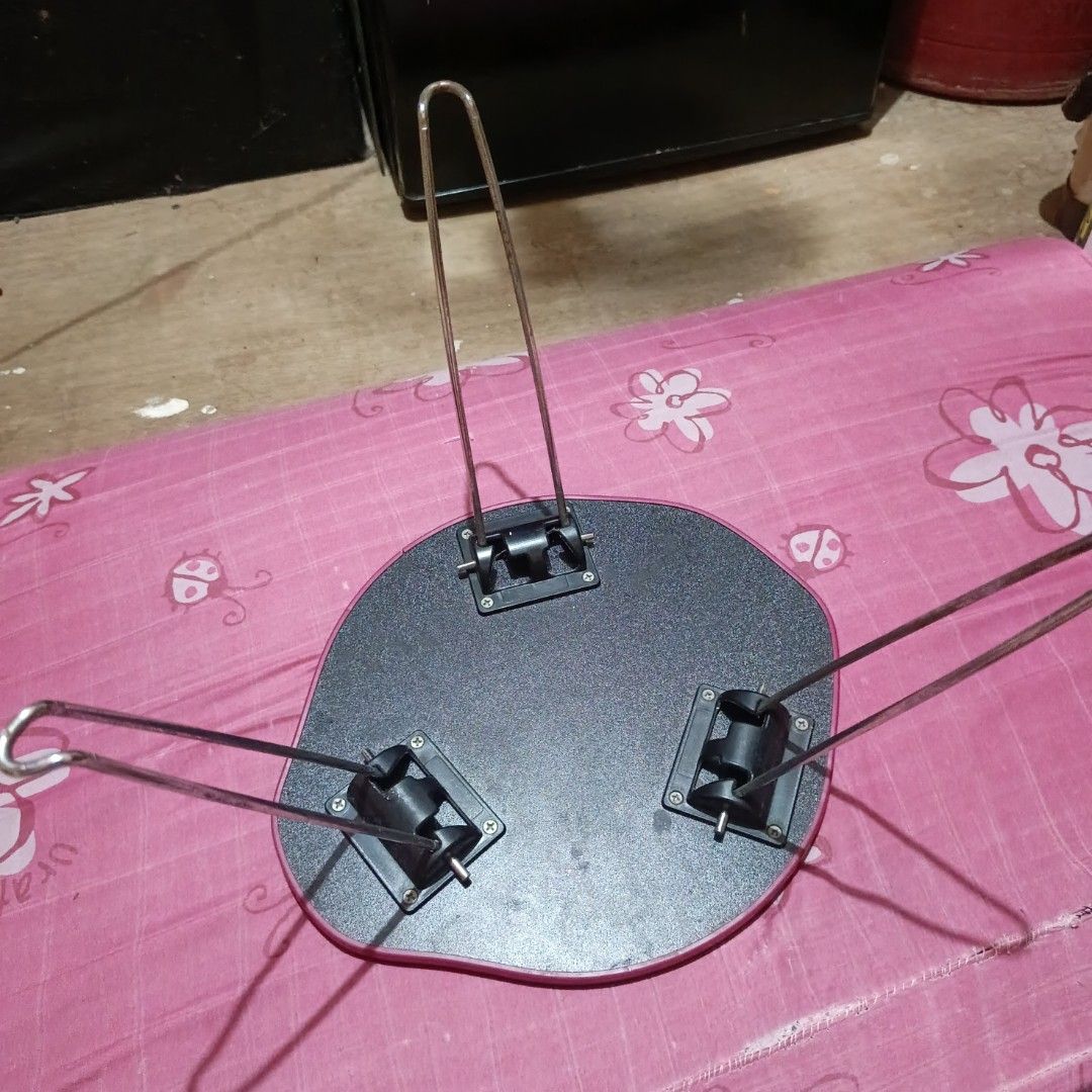 Kirby Mini Folding Table (Category: Tables & Sets) located in Pasig City. Submitted by jeffzyyyyy (Listing ID 1418170853, Image 2). Description: kirby mini table no flaws well used authentic.