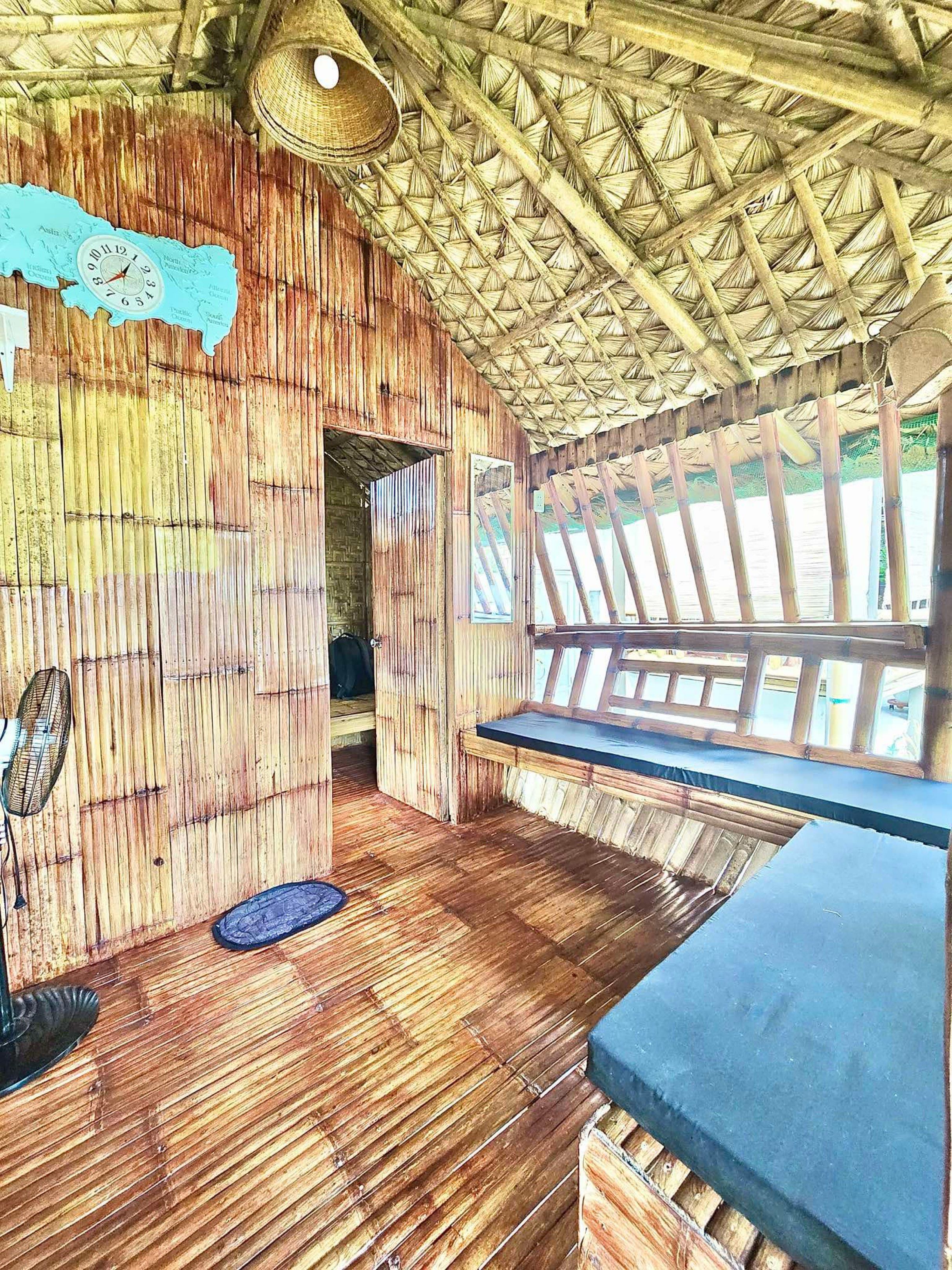 Kubo ni Herchieco (Category: Vacation Rentals) located in Mandaluyong City. Submitted by chieespina (Listing ID 1418167721, Image 3). Description: 🌿 Relaxed & Cozy Unplug and relax in this peaceful nature stay just 15 minutes from Tagaytay and Nuvali. Enjoy a private swimming pool, karaoke, 3 bedrooms for up to 15 guests, and 2 bathrooms. Perfect for families, couples, pet lovers, and small gatherings. Location: Casile, Cabuyao, Laguna Contact #