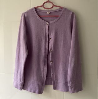 (Category: ) located in . Submitted by sprinkle.wardrobe (Listing ID 1418123713, Image 1). Description: .