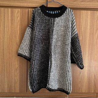 （分類：）位於 。 由 shopaholic628 提交（商品編號 1418146583，圖片 1）。簡介： 。