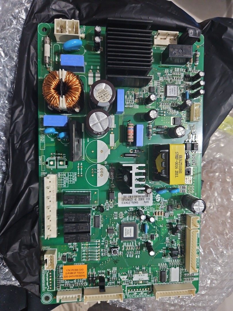 LG Refrigerator PCB board (Category: Electrical, Adaptors & Sockets) located in Manila. Submitted by nimrod2501 (Listing ID 1418180317, Image 1). Description: replaced with a new one, but i think its still working. infested with ants as shown in pic. how do i say working? this got replaced woth a new one but fridge still didnt work. so its not a pcb issue. offer price. as is condition. no warranty.