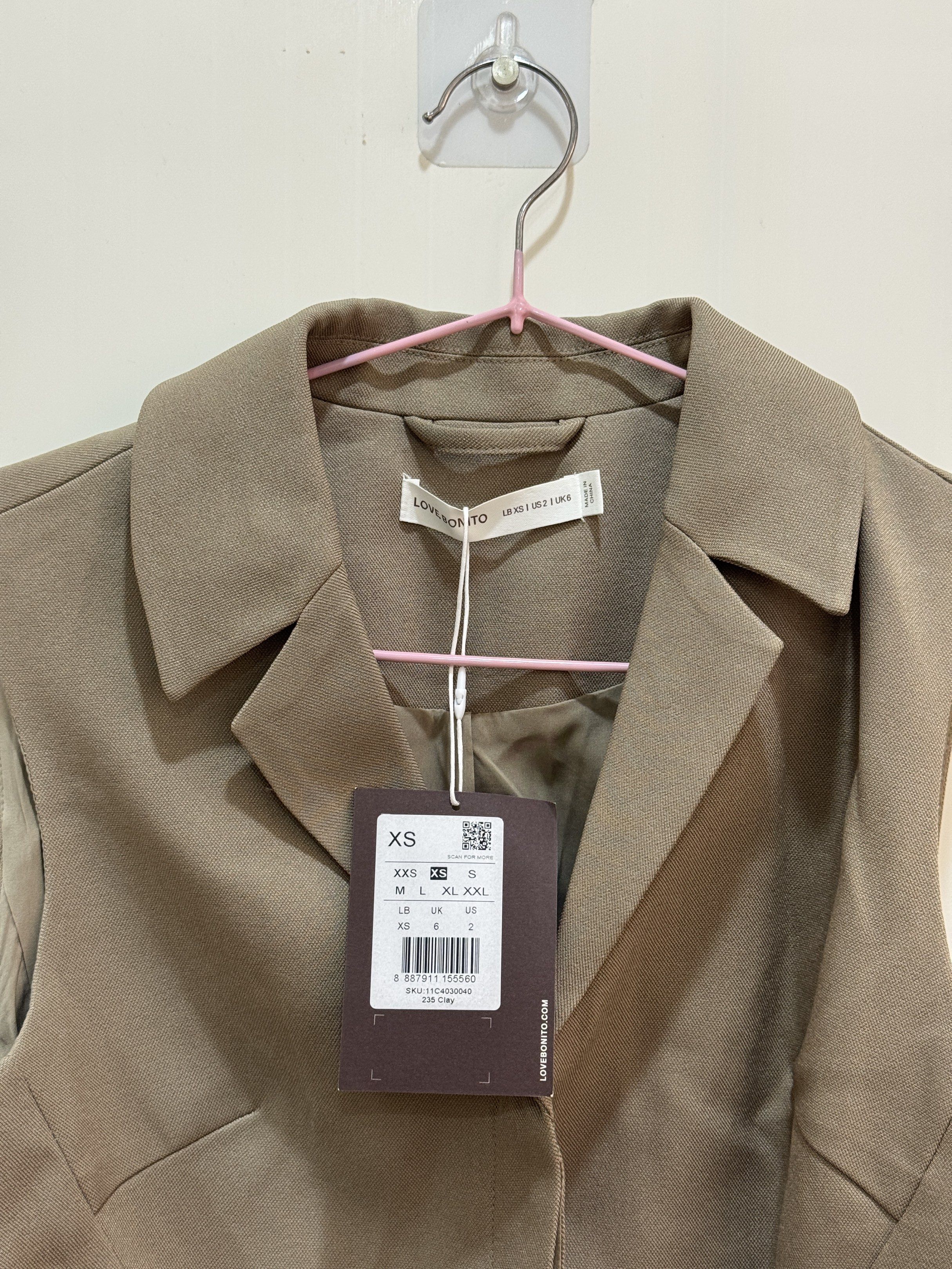 Love Bonito Ling Belted Tailored Vest NEW (Category: Blouses) located in Cavite. Submitted by shopizzy (Listing ID 1418190607, Image 3). Description: Brand New, still with tags Size: XS Color: Clay RFS: Extra Payment: GCASH / BPI Shipping: JNT or Buyer to book own delivery .