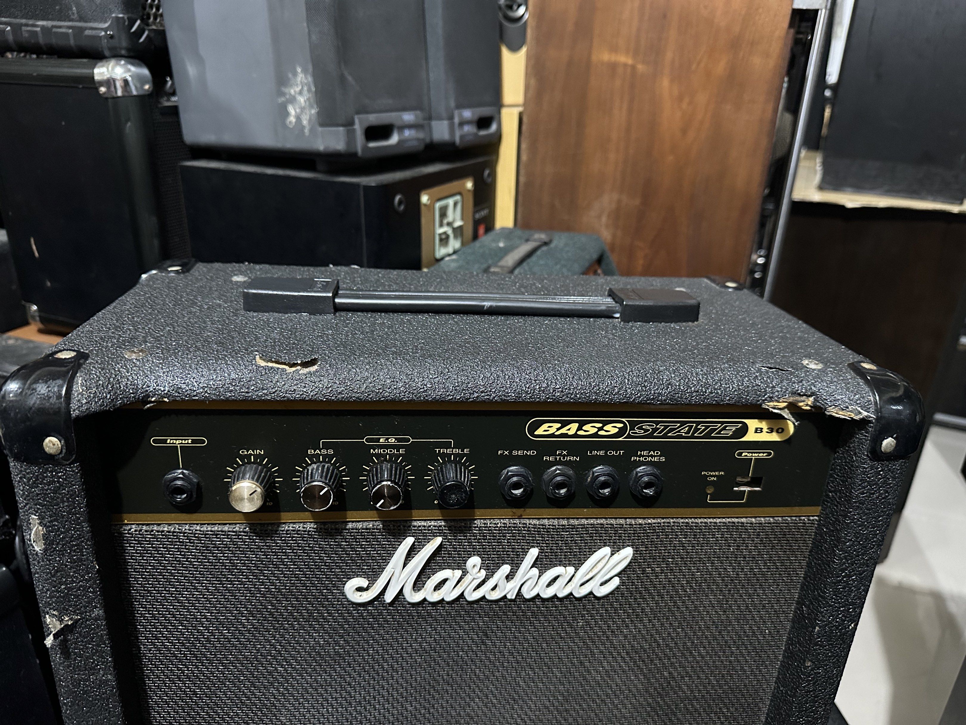 MARSHALL BASS STATE B-30 BASS AMP (Category: Soundbars, Speakers & Amplifiers) located in Binan City. Submitted by asherkv13 (Listing ID 1418201694, Image 2). Description: .