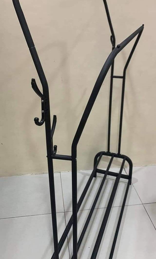 Metal Clothes rack heavy duty (Category: Clothes Drying Rack) located in Manila. Submitted by lyfrancois14 (Listing ID 1418084395, Image 3). Description: .