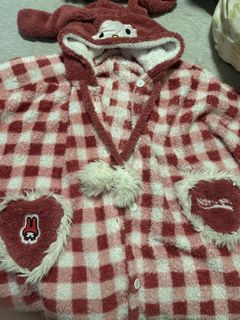 (Category: ) located in . Submitted by lovecafebaby (Listing ID 1418168103, Image 1). Description: .