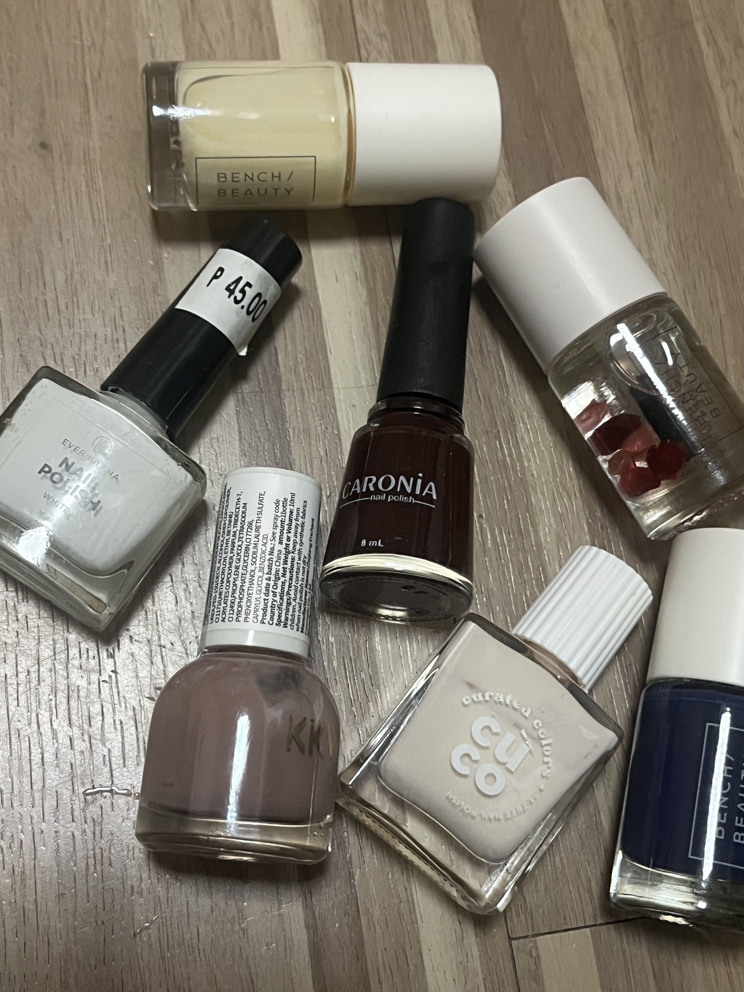 Nail Polish Bundle (Category: Hands & Nails) located in Carmona. Submitted by minyoonji (Listing ID 1418148293, Image 1). Description: .