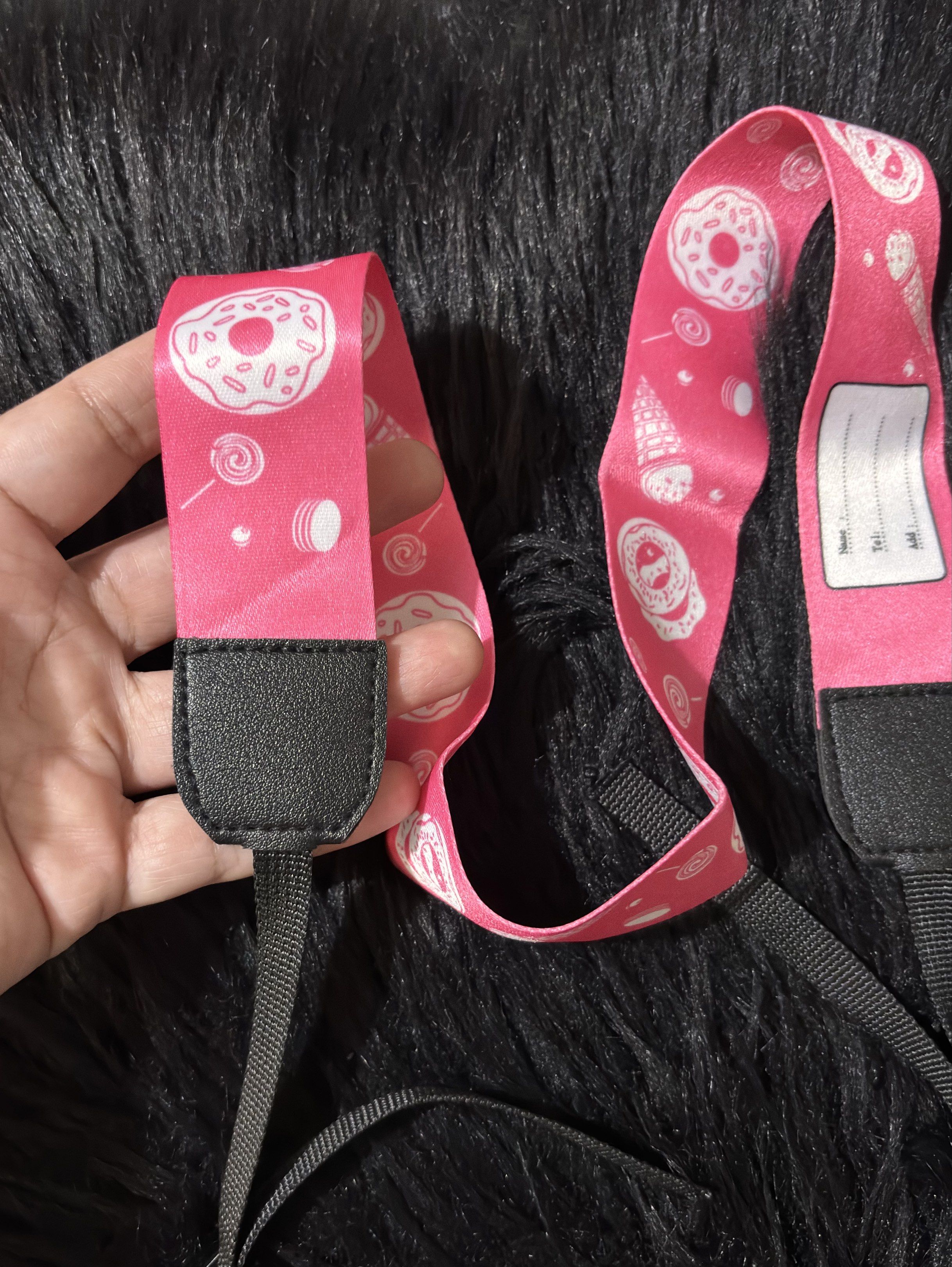 New Camera Strap (Category: Camera Bags & Carriers) located in Paranaque City. Submitted by dalle_closet (Listing ID 1418034621, Image 3). Description: Brandnew.