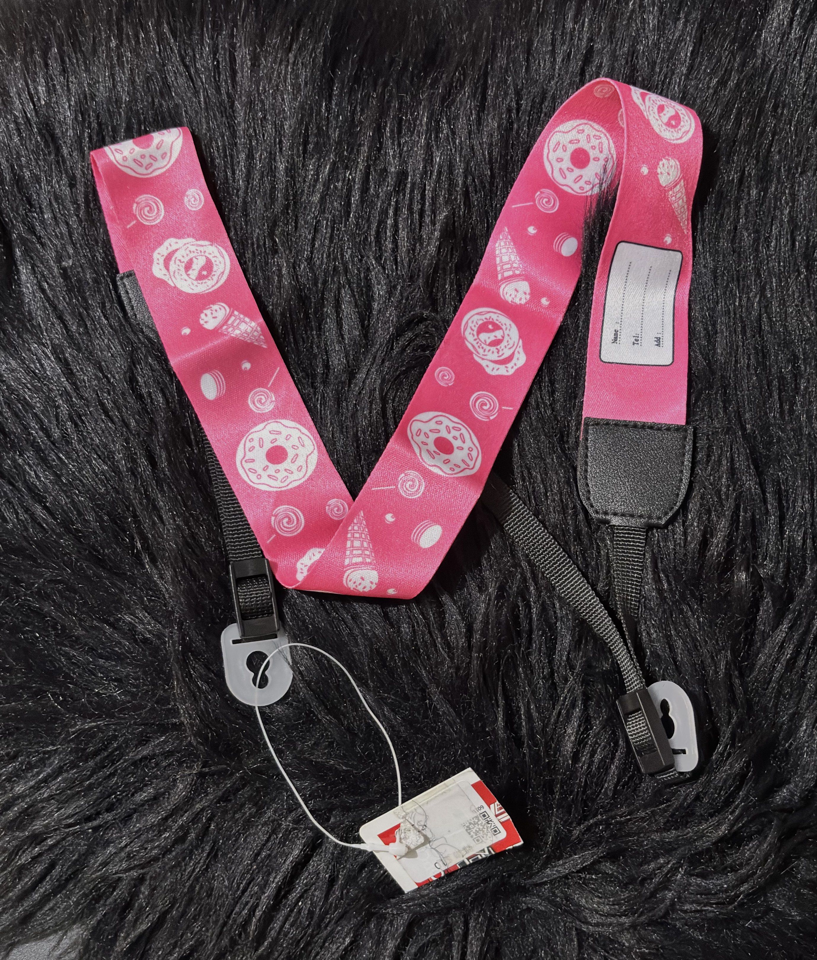 New Camera Strap (Category: Camera Bags & Carriers) located in Paranaque City. Submitted by dalle_closet (Listing ID 1418034621, Image 1). Description: Brandnew.