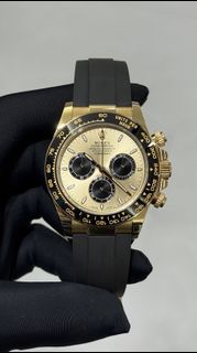 （分類：）位於 。 由 timeuniversewatch 提交（商品編號 1418069273，圖片 1）。簡介： 。