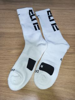(Category: ) located in . Submitted by sneakertei2012 (Listing ID 1418148607, Image 1). Description: .