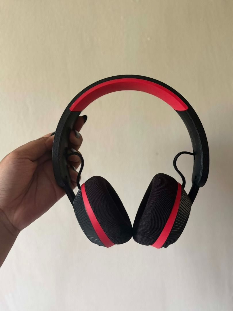 Philips Solar-powered Headphones 6000 Series (Category: Headphones & Headsets) located in El Nido. Submitted by ryshoot (Listing ID 1418042920, Image 3). Description: - Philips 6000 Series Solar-Powered Headphones - Bluetooth Connectivity - IP55 Rated (Dust and Water Resistant) - Black and Red Color Scheme - Includes Original Packaging - Barely used. Good as new. Key Features: These headphones feature Powerfoyle solar technology that charges via 