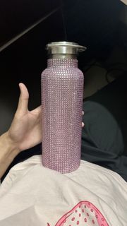(Category: ) located in . Submitted by kurothrifted (Listing ID 1418135652, Image 1). Description: .