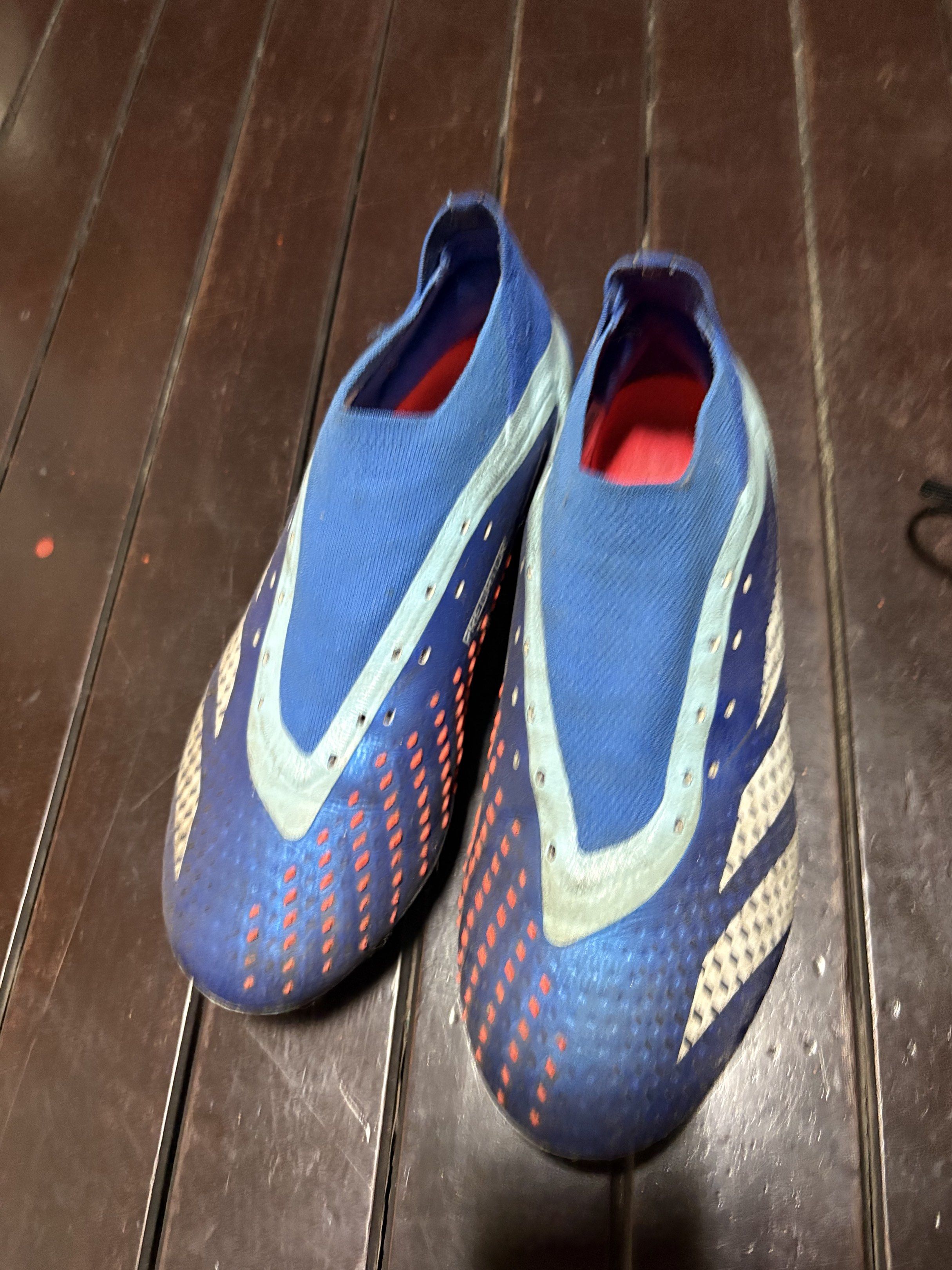 predators (Category: Boots) located in Singapore. Submitted by aro761 (Listing ID 1418149077, Image 3). Description: .