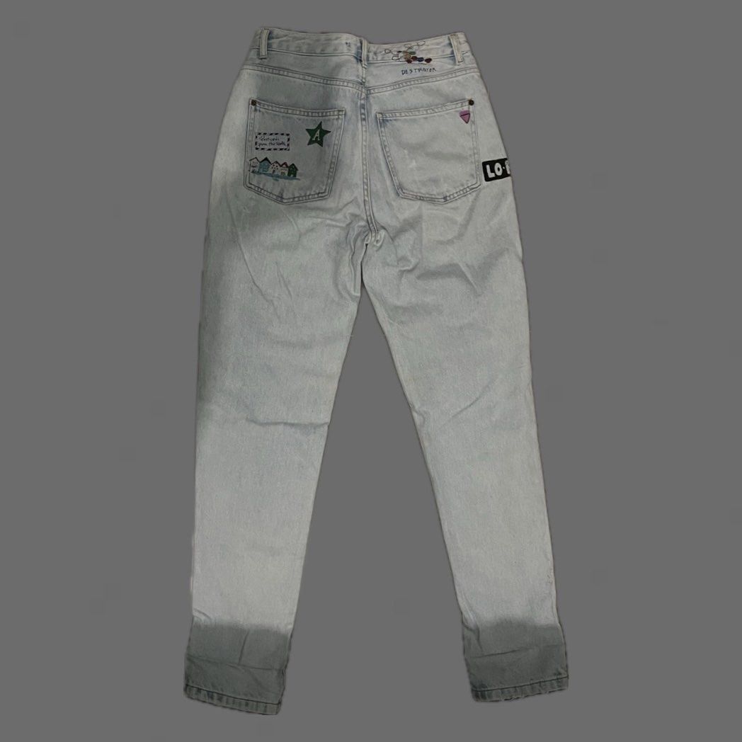 Pull&Bear | Light Denim Jeans (Category: Jeans) located in Cebu City. Submitted by kurstuff (Listing ID 1418162682, Image 2). Description: ‼️ Need to Buy atleast 2 items from my shop to push through Size: L: 40” W: 28” Note: * Shadows Due to Lighting (Lower part of the pants are just shadows) * Condition: 9/10 - Needs Washing - No Issue 📍: Talamban, Cebu 🚚: JnT 💵: Gcash.