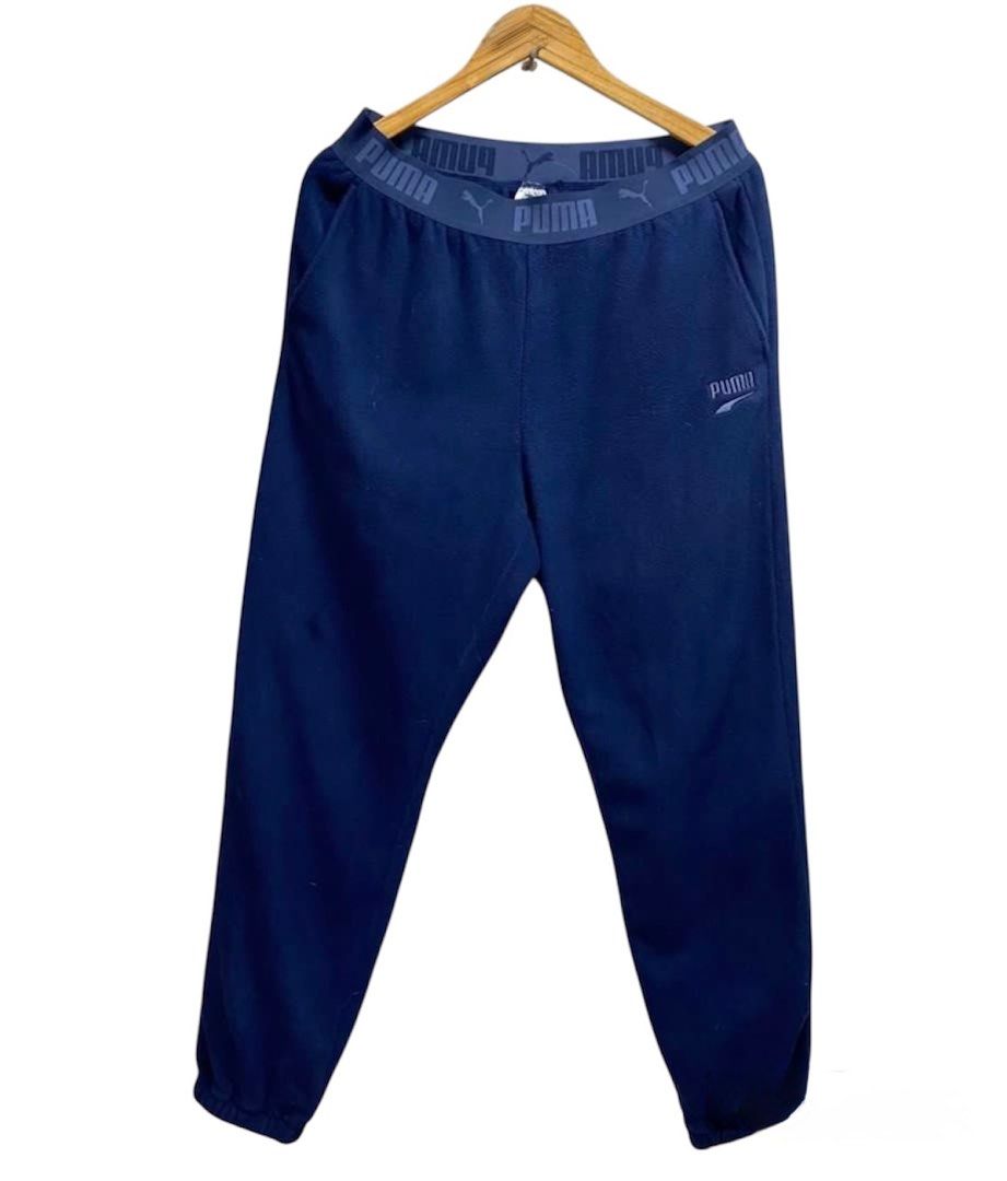 Puma Set Fleece pullover joggers (Category: Sleep and Loungewear) located in Quezon City. Submitted by cornerco (Listing ID 1418179538, Image 2). Description: Original/fleece comfy and lightweight 2xl body frame upto 42 waistline/ width 26’ 1x lang nagamit.