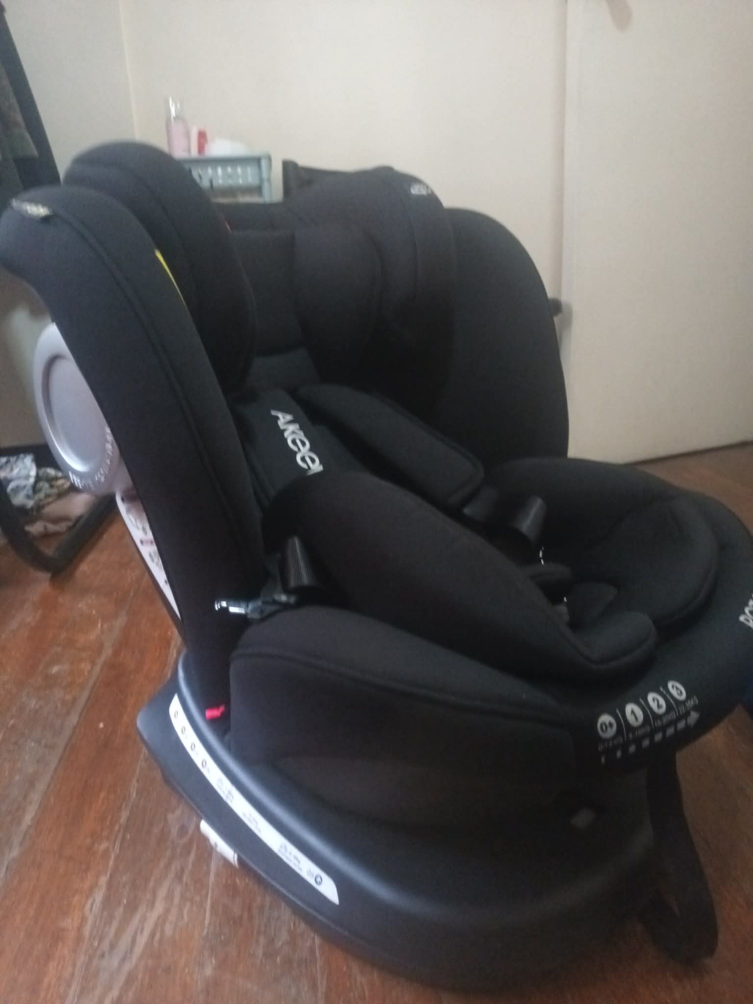 Rota 360 car seat (Category: Car Seats) located in Quezon City. Submitted by aacollectionph (Listing ID 1418109524, Image 3). Description: Rarely used baby car seat Good as new Available for pickup only.