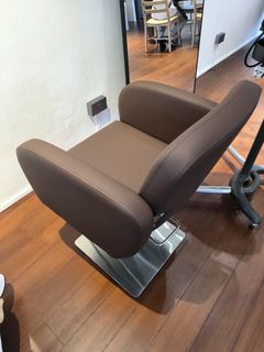 (Category: ) located in . Submitted by haneulsalonsg (Listing ID 1418016142, Image 1). Description: .