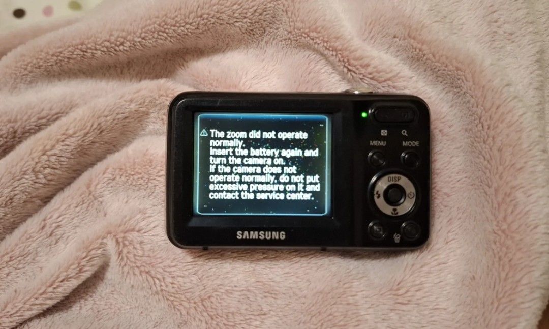 Samsung ES80 Digital Camera (Category: Other Gadgets) located in Naguilian. Submitted by lieph26057 (Listing ID 1417846016, Image 3). Description: SAMSUNG ES80 • 12.2 megapixel with ccd sensor • 5x optical zoom • very handy • like new ( 8.5/10 body cosmetics) • Untested Honest Issue [Needs repair]: Obstructed lens (see photo) Sample pics are from X/Fb Rfs: Decluttering my old stuff Inclusion: ♡ unit only Payment First Before Shipping Payment: GCA