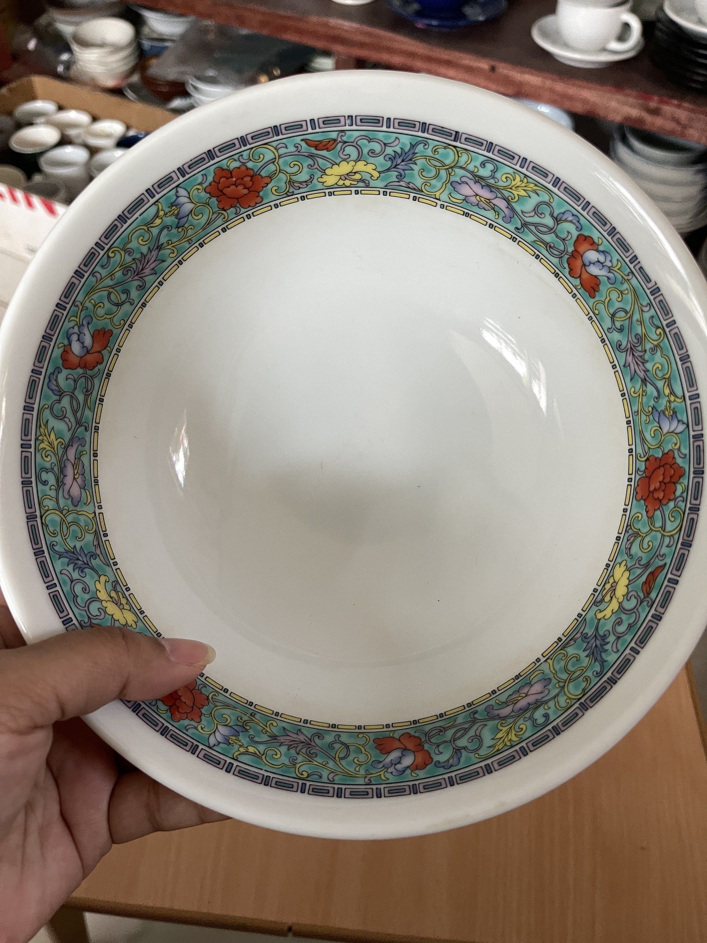 Serving bowl set Big (Category: Other Kitchenware & Tableware) located in San Fernando. Submitted by japansurpluselyu (Listing ID 1418196137, Image 3). Description: .