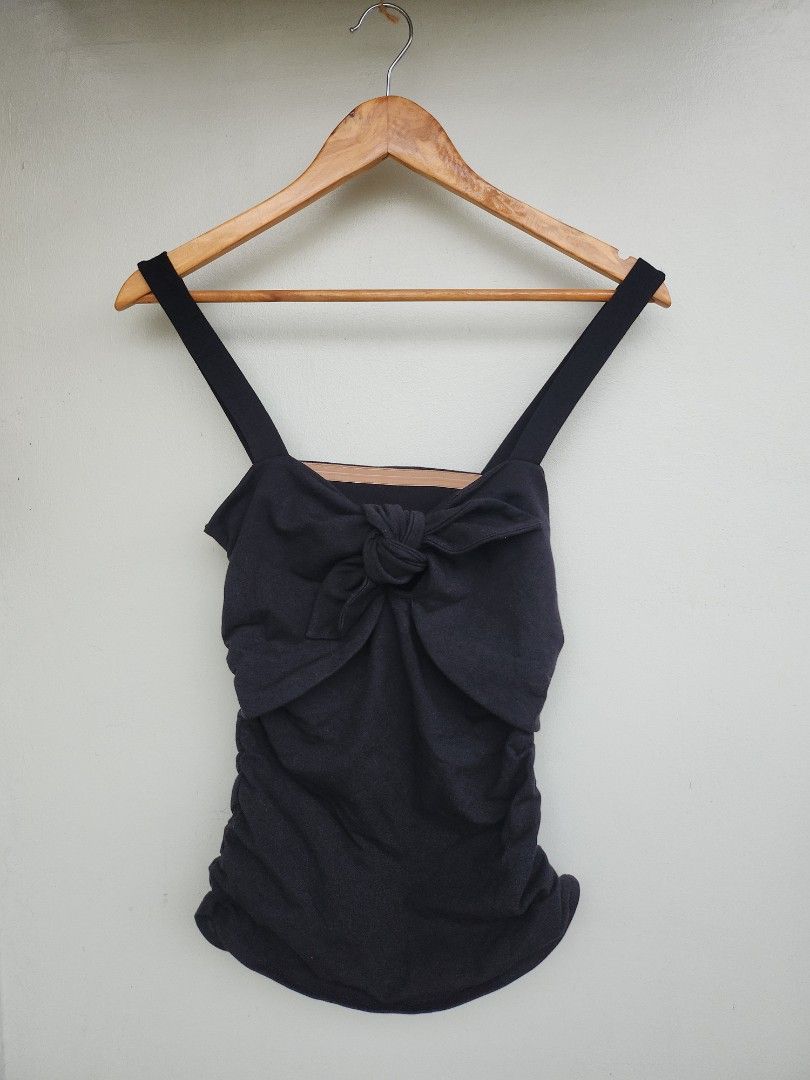 Sexy black nursing top (Category: Maternity wear) located in Quezon City. Submitted by declttermum (Listing ID 1418012056, Image 1). Description: Brandnew black nursing top. Size Small runs big. Pwede pang medium. Rfs malaki saken I'm small. Thick fabric. Wysiwyg. #sexyblacknursingtop #sexyblacktop #blacknursingtop #nursingtop.