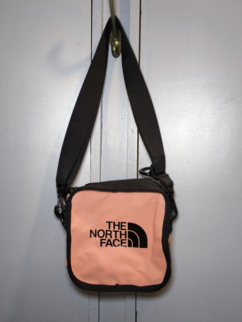 The North Face EXPLORE BARDU II (Category: Sling Bags) located in Manila. Submitted by rewearables.mnl (Listing ID 1418049593, Image 1). Description: FOR SALE -The North Face EXPLORE BARDU II CONDITION:10/10 COLOR RATE:10/10 ISSUE:NONE ASKING PRICE:2,000 **REWEARABLES PRODUCT DISCLAIMER** All thrift items are pre-loved and may show minor signs of wear or age. Please review photos and descriptions carefully before purchase. No returns or exchanges